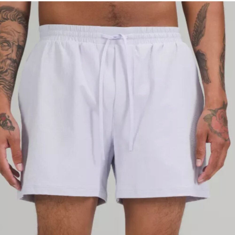 Lululemon 5" Pool Short Used Large LM7AYHS